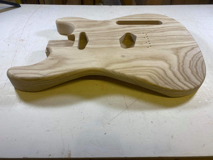 Ash S-Style Body - T-Style Pickups